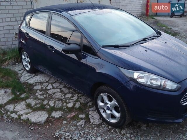 Синий Форд Фиеста, объемом двигателя 1 л и пробегом 177 тыс. км за 5500 $, фото 1 на Automoto.ua