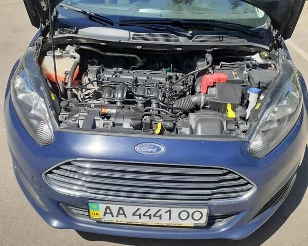 Синий Форд Фиеста, объемом двигателя 1.25 л и пробегом 140 тыс. км за 6000 $, фото 1 на Automoto.ua