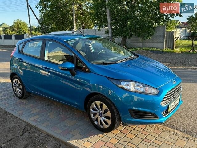 Синий Форд Фиеста, объемом двигателя 1 л и пробегом 70 тыс. км за 6750 $, фото 1 на Automoto.ua