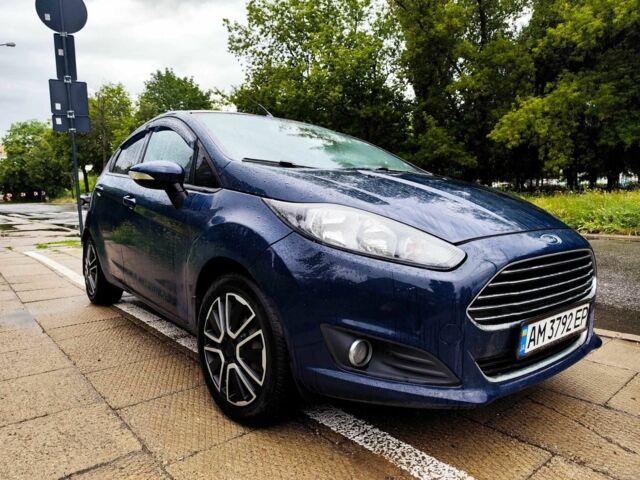 Синій Форд Фієста, об'ємом двигуна 1 л та пробігом 97 тис. км за 5000 $, фото 1 на Automoto.ua
