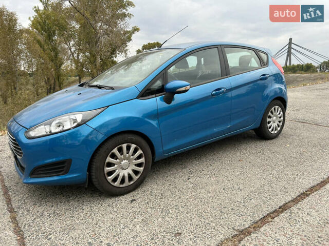 Синий Форд Фиеста, объемом двигателя 1 л и пробегом 102 тыс. км за 8200 $, фото 1 на Automoto.ua