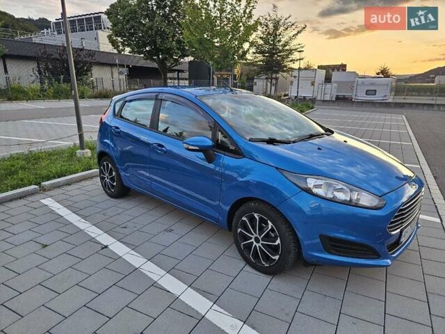 Синий Форд Фиеста, объемом двигателя 1 л и пробегом 58 тыс. км за 8612 $, фото 1 на Automoto.ua