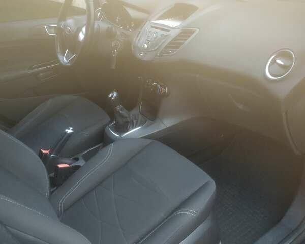 Синий Форд Фиеста, объемом двигателя 1.24 л и пробегом 154 тыс. км за 6100 $, фото 1 на Automoto.ua