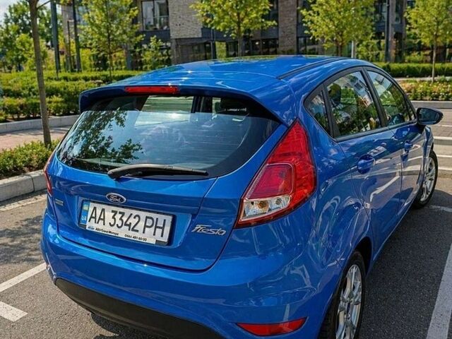 Синий Форд Фиеста, объемом двигателя 1 л и пробегом 135 тыс. км за 8300 $, фото 1 на Automoto.ua