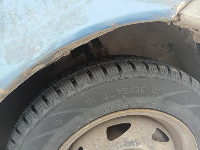 Синий Форд Фиеста, объемом двигателя 1 л и пробегом 50 тыс. км за 550 $, фото 1 на Automoto.ua