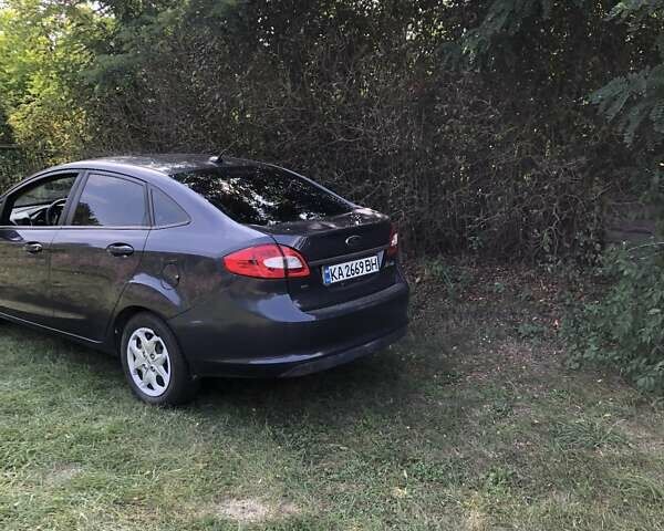 Синий Форд Фиеста, объемом двигателя 1.6 л и пробегом 183 тыс. км за 6500 $, фото 1 на Automoto.ua