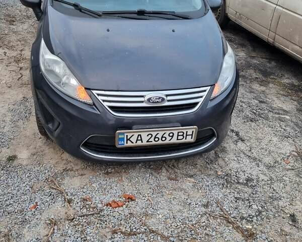 Синій Форд Фієста, об'ємом двигуна 1.6 л та пробігом 183 тис. км за 6500 $, фото 1 на Automoto.ua