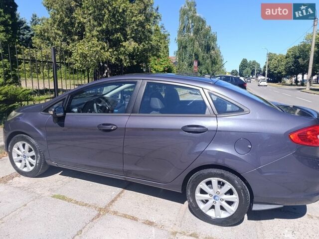 Синій Форд Фієста, об'ємом двигуна 1.6 л та пробігом 185 тис. км за 5900 $, фото 1 на Automoto.ua