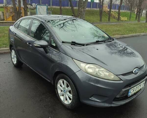 Синий Форд Фиеста, объемом двигателя 1.6 л и пробегом 185 тыс. км за 6500 $, фото 1 на Automoto.ua