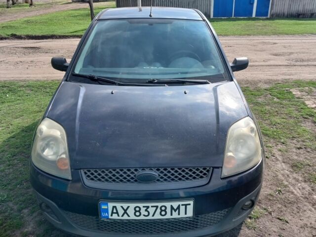 Синий Форд Фиеста, объемом двигателя 1.2 л и пробегом 254 тыс. км за 3000 $, фото 1 на Automoto.ua