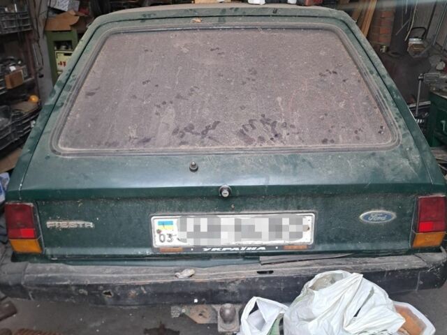 Зелений Форд Фієста, об'ємом двигуна 1 л та пробігом 250 тис. км за 94 $, фото 1 на Automoto.ua