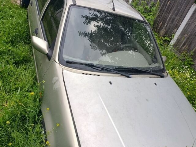 Зеленый Форд Фиеста, объемом двигателя 1.3 л и пробегом 300 тыс. км за 478 $, фото 1 на Automoto.ua