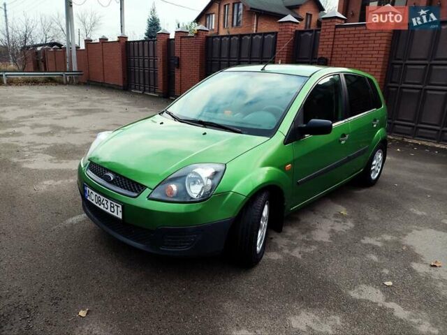 Зелений Форд Фієста, об'ємом двигуна 1.4 л та пробігом 165 тис. км за 4200 $, фото 1 на Automoto.ua