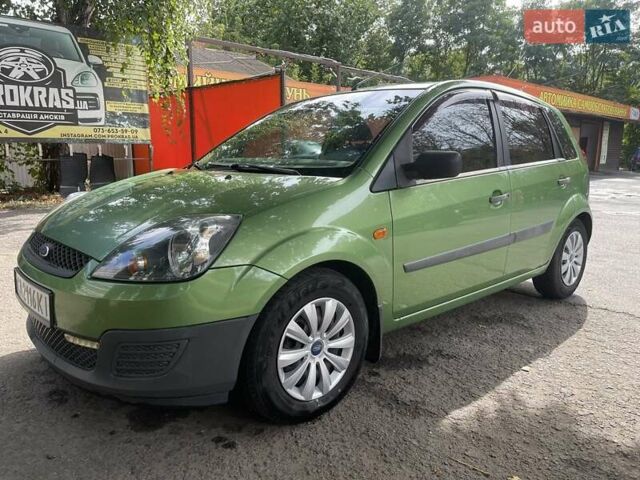 Зелений Форд Фієста, об'ємом двигуна 1.4 л та пробігом 163 тис. км за 4500 $, фото 1 на Automoto.ua
