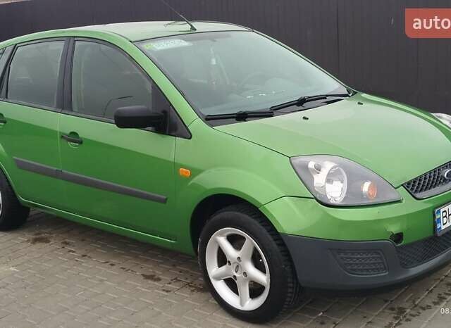 Зеленый Форд Фиеста, объемом двигателя 1.39 л и пробегом 163 тыс. км за 4300 $, фото 1 на Automoto.ua