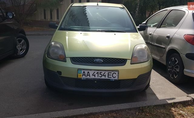 Зелений Форд Фієста, об'ємом двигуна 1.4 л та пробігом 160 тис. км за 4800 $, фото 1 на Automoto.ua