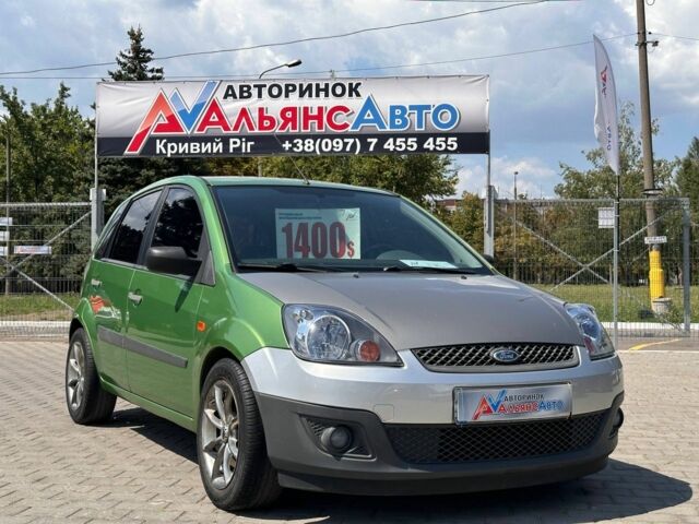 Зелений Форд Фієста, об'ємом двигуна 1.4 л та пробігом 145 тис. км за 3309 $, фото 1 на Automoto.ua