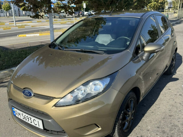 Зелений Форд Фієста, об'ємом двигуна 1.39 л та пробігом 93 тис. км за 8500 $, фото 1 на Automoto.ua