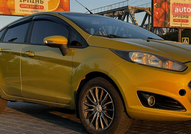 Зеленый Форд Фиеста, объемом двигателя 1.5 л и пробегом 220 тыс. км за 4300 $, фото 1 на Automoto.ua