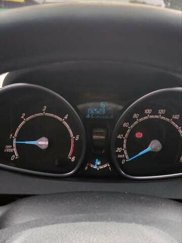 Оранжевый Форд Фиеста, объемом двигателя 1.5 л и пробегом 192 тыс. км за 6700 $, фото 1 на Automoto.ua