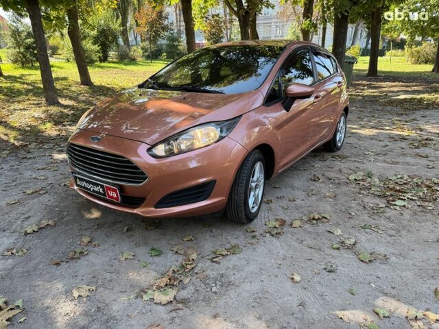 Оранжевый Форд Фиеста, объемом двигателя 1.6 л и пробегом 54 тыс. км за 9790 $, фото 1 на Automoto.ua