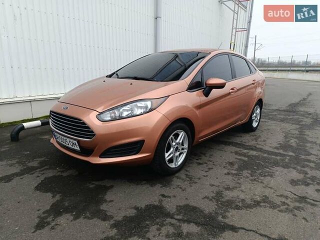 Оранжевый Форд Фиеста, объемом двигателя 1.6 л и пробегом 144 тыс. км за 7999 $, фото 1 на Automoto.ua