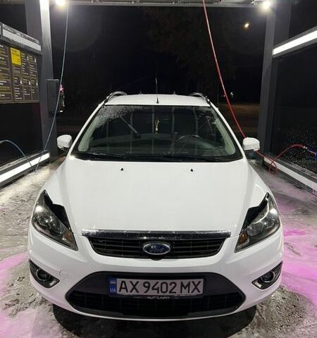 Білий Форд Focus C-Max, об'ємом двигуна 1.6 л та пробігом 211 тис. км за 5350 $, фото 1 на Automoto.ua