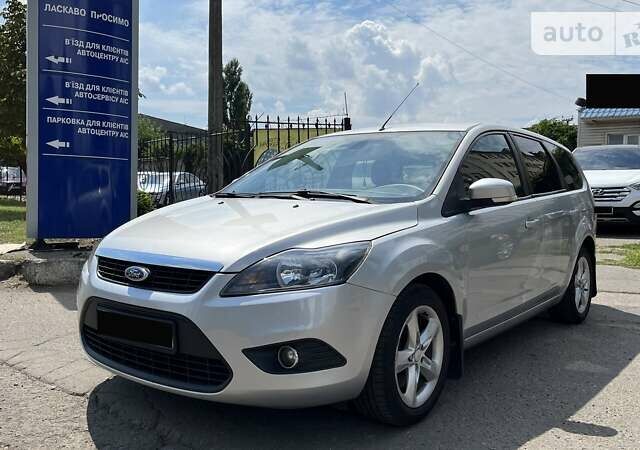 Форд Focus C-Max, объемом двигателя 1.8 л и пробегом 255 тыс. км за 6500 $, фото 1 на Automoto.ua