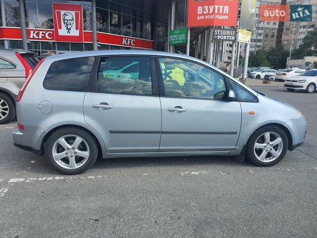 Серый Форд Focus C-Max, объемом двигателя 1.56 л и пробегом 318 тыс. км за 4500 $, фото 1 на Automoto.ua