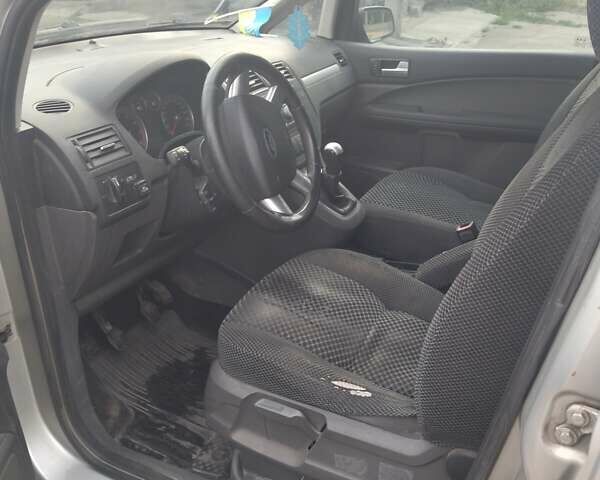 Сірий Форд Focus C-Max, об'ємом двигуна 0 л та пробігом 297 тис. км за 3300 $, фото 1 на Automoto.ua