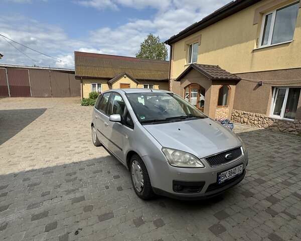 Сірий Форд Focus C-Max, об'ємом двигуна 1.56 л та пробігом 231 тис. км за 4900 $, фото 1 на Automoto.ua