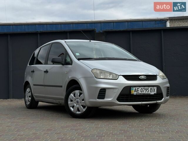 Серый Форд Focus C-Max, объемом двигателя 0 л и пробегом 303 тыс. км за 4100 $, фото 1 на Automoto.ua