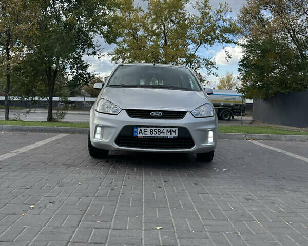 Серый Форд Focus C-Max, объемом двигателя 1.8 л и пробегом 220 тыс. км за 5800 $, фото 1 на Automoto.ua