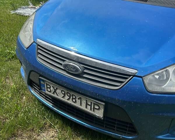 Синий Форд Focus C-Max, объемом двигателя 1.56 л и пробегом 318 тыс. км за 4000 $, фото 1 на Automoto.ua