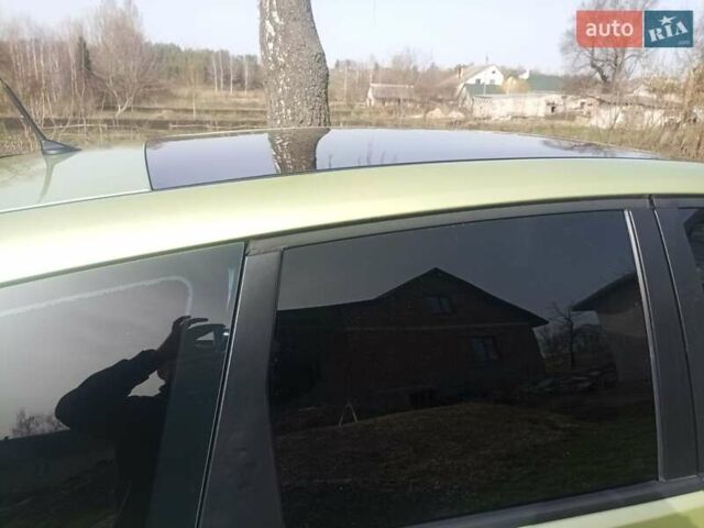 Зеленый Форд Focus C-Max, объемом двигателя 1.8 л и пробегом 196 тыс. км за 5900 $, фото 1 на Automoto.ua