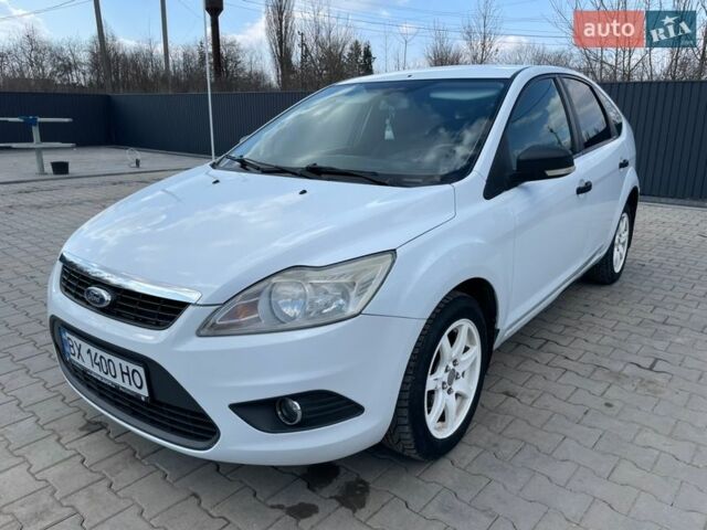 Білий Форд Фокус, об'ємом двигуна 1.39 л та пробігом 185 тис. км за 4100 $, фото 1 на Automoto.ua