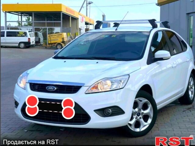 Белый Форд Фокус, объемом двигателя 1.6 л и пробегом 184 тыс. км за 6600 $, фото 1 на Automoto.ua