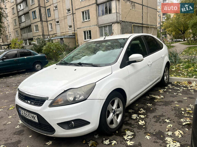 Форд Фокус 2010 в Киеве на Automoto.ua Белый Форд Фокус, объемом двигателя 1.57 л и пробегом 230 тыс. км за 2900 $, фото 1 на Automoto.ua