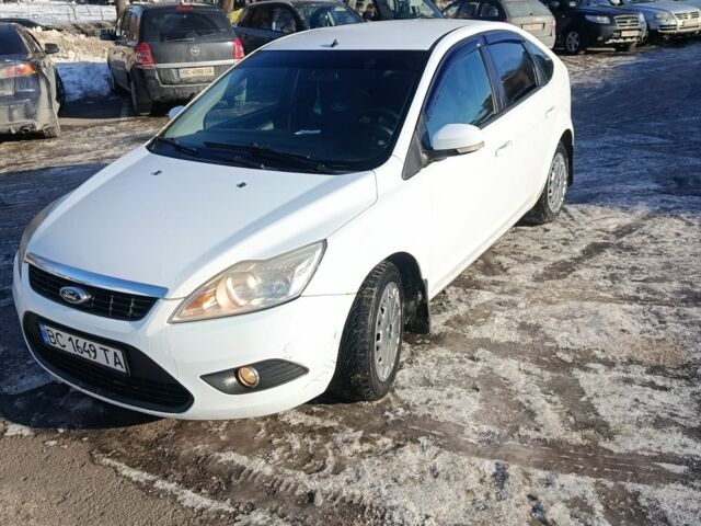 Білий Форд Фокус, об'ємом двигуна 1.6 л та пробігом 210 тис. км за 5350 $, фото 1 на Automoto.ua