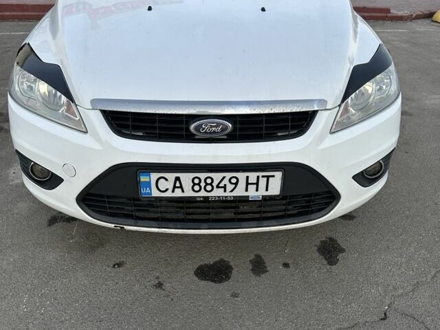 Белый Форд Фокус, объемом двигателя 1.6 л и пробегом 197 тыс. км за 6300 $, фото 1 на Automoto.ua