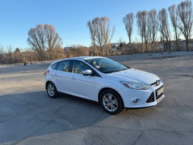 Белый Форд Фокус, объемом двигателя 2 л и пробегом 274 тыс. км за 8000 $, фото 1 на Automoto.ua