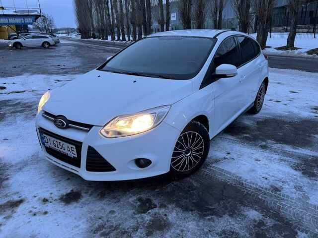 Белый Форд Фокус, объемом двигателя 1.6 л и пробегом 280 тыс. км за 5999 $, фото 1 на Automoto.ua