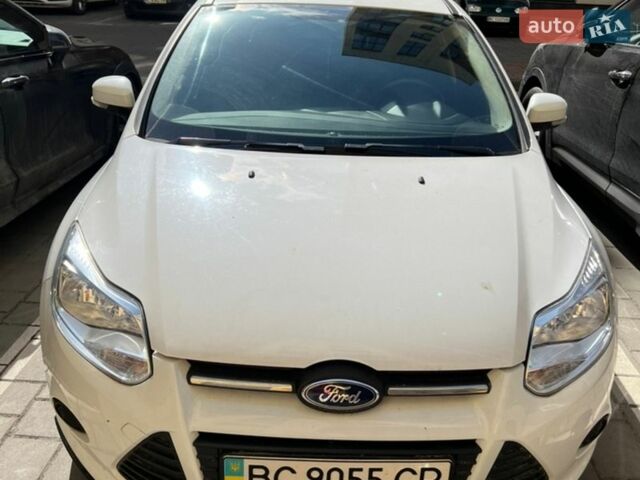 Белый Форд Фокус, объемом двигателя 1.6 л и пробегом 133 тыс. км за 8000 $, фото 1 на Automoto.ua