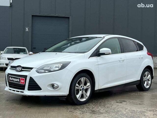 Форд Фокус 2013 в Львове на Automoto.ua Белый Форд Фокус, объемом двигателя 1 л и пробегом 290 тыс. км за 5490 $, фото 1 на Automoto.ua