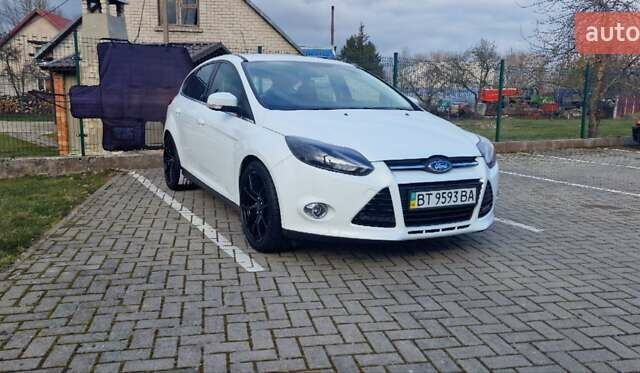 Білий Форд Фокус, об'ємом двигуна 1 л та пробігом 205 тис. км за 10500 $, фото 1 на Automoto.ua