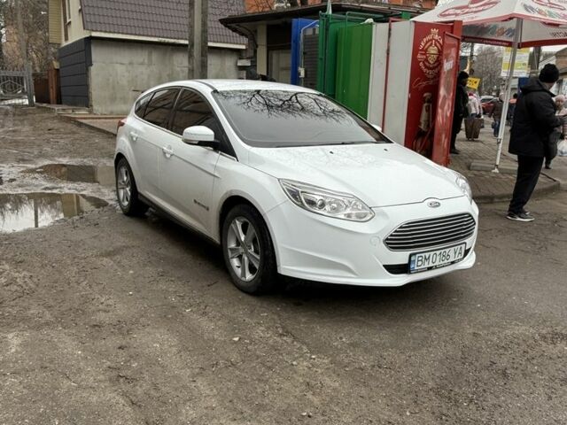 Білий Форд Фокус, об'ємом двигуна 0 л та пробігом 170 тис. км за 6900 $, фото 1 на Automoto.ua