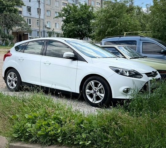 Белый Форд Фокус, объемом двигателя 1 л и пробегом 145 тыс. км за 7300 $, фото 1 на Automoto.ua