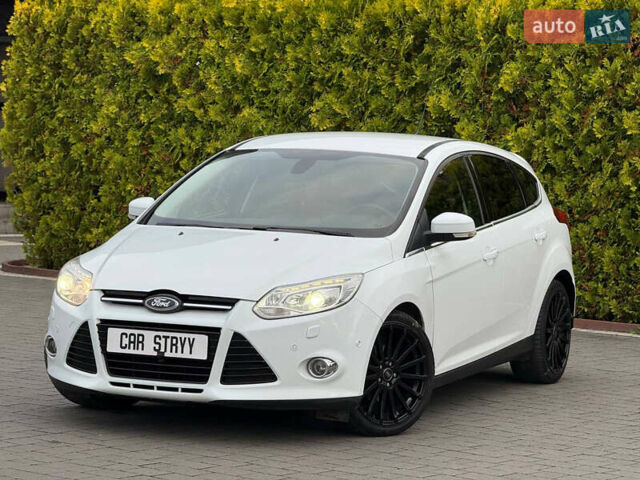 Белый Форд Фокус, объемом двигателя 1.6 л и пробегом 227 тыс. км за 8900 $, фото 1 на Automoto.ua