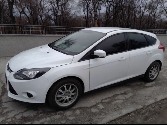 Белый Форд Фокус, объемом двигателя 1 л и пробегом 120 тыс. км за 6300 $, фото 1 на Automoto.ua