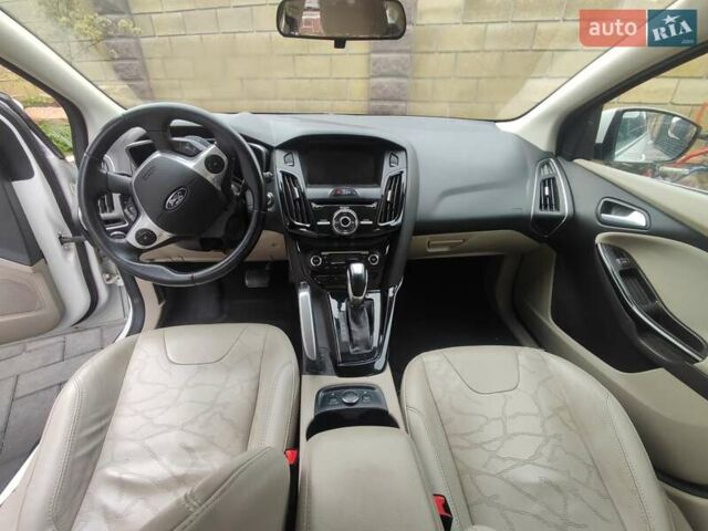 Белый Форд Фокус, объемом двигателя 0 л и пробегом 92 тыс. км за 6500 $, фото 1 на Automoto.ua